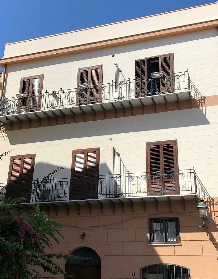 Ferienwohnung Le Quattro Chiavi Palermo 0*,  Italien